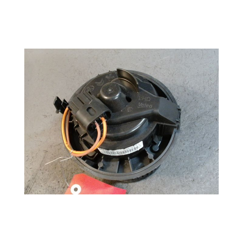 MOTEUR VENTILATEUR CHAUFFAGE PEUGEOT 108