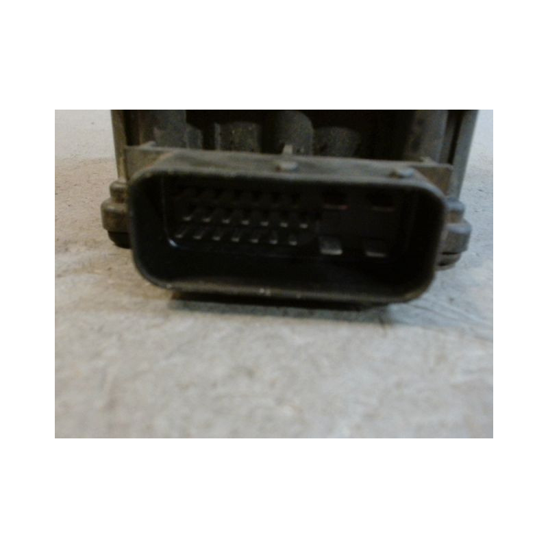 UNITE HYDRAULIQUE ABS RENAULT TWINGO 1 PHASE 3 ESSENCE