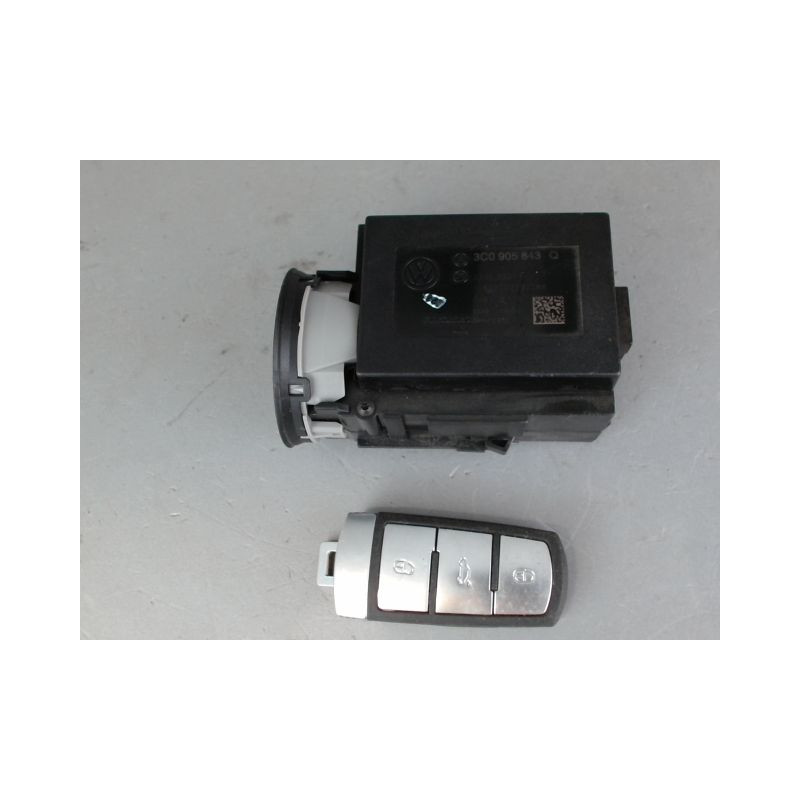 LECTEUR DE CARTE VOLKSWAGEN PASSAT 5 BREAK 2.0 TDI - 16V T