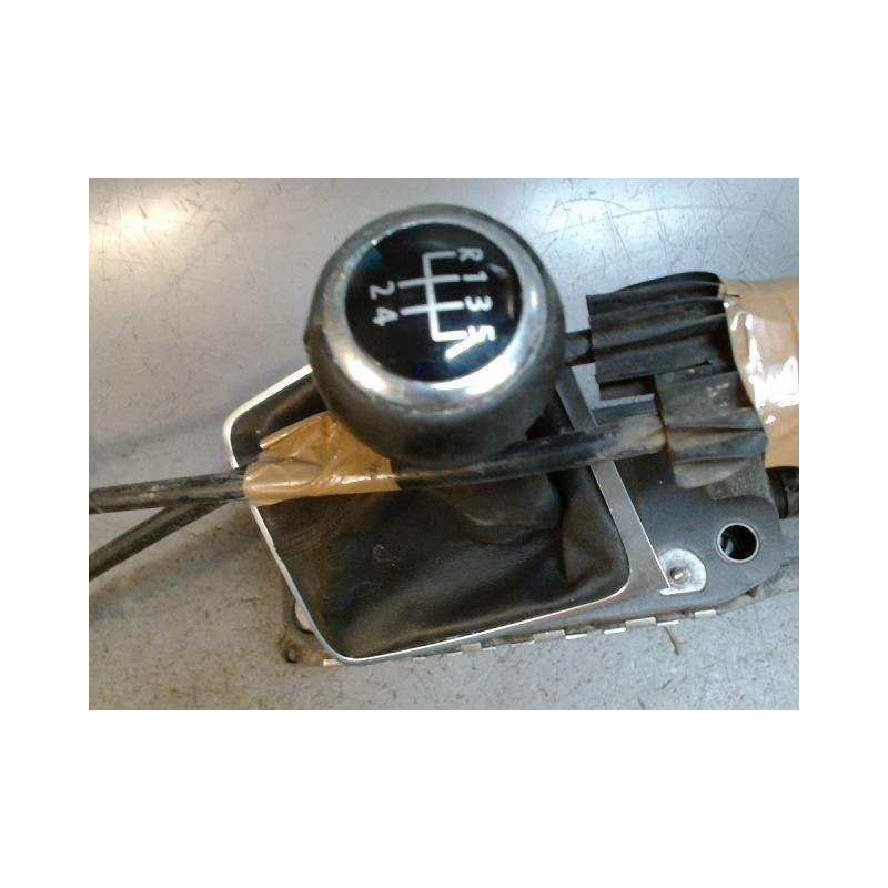 TRINGLERIE BOITE  VOLKSWAGEN PASSAT 5 BREAK 2.0 TDI - 16V T 