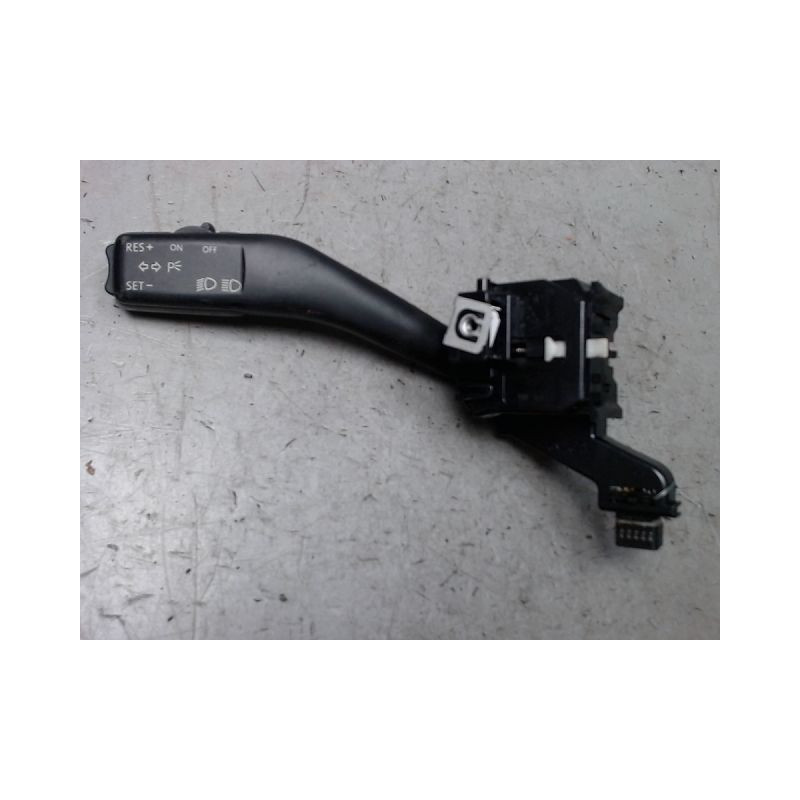 COMMANDE CLIGNOTANT VOLKSWAGEN GOLF PLUS PHASE 1  DIESEL