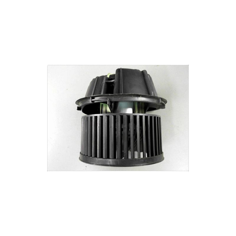 MOTEUR VENTILATEUR CHAUFFAGE DACIA LOGAN MCV 07-08