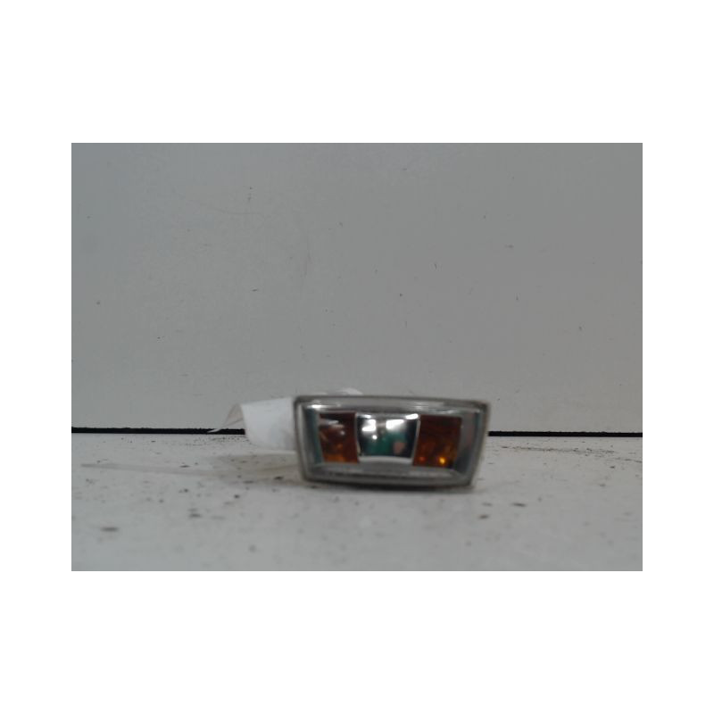 REPETITEUR AILE DROIT OPEL ZAFIRA