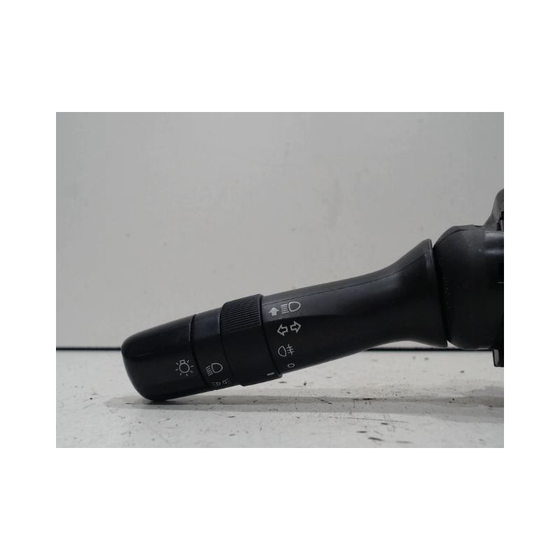 COMMANDE CLIGNOTANT TOYOTA YARIS