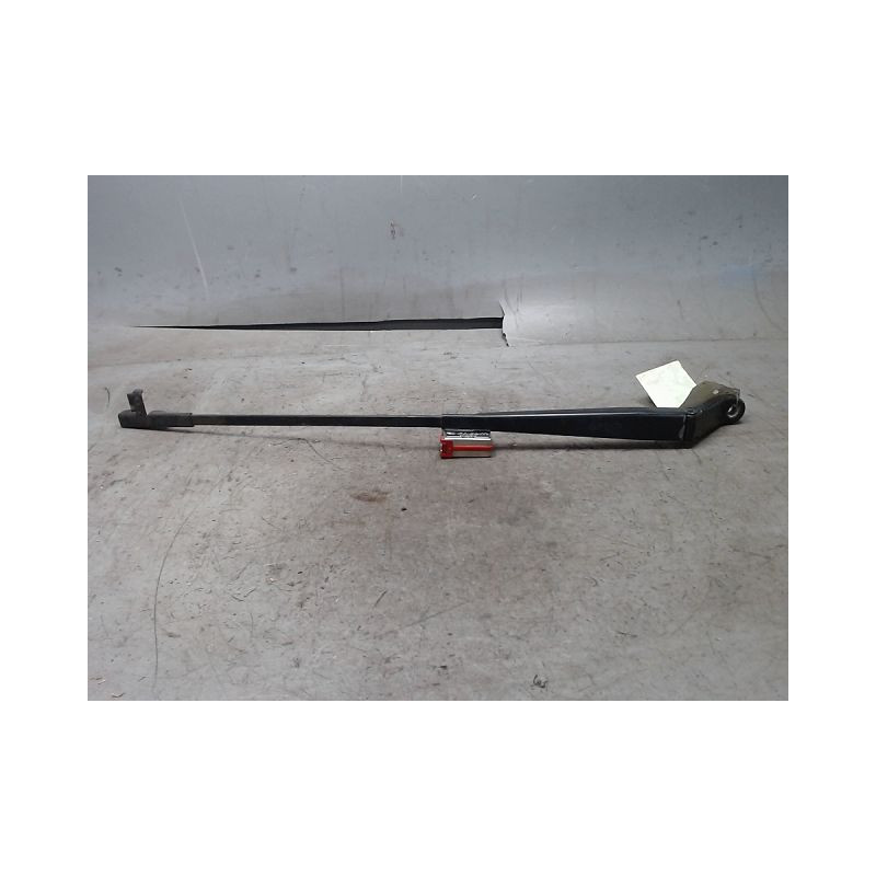 BRAS ESSUIE-GLACE AVANT DROIT PEUGEOT 407 PHASE 1 GASOIL