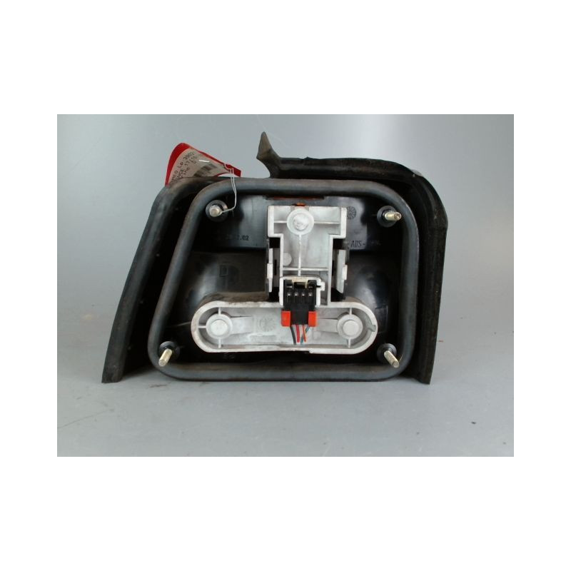 FEU ARRIERE DROIT ALFA ROMEO 155 ESSENCE