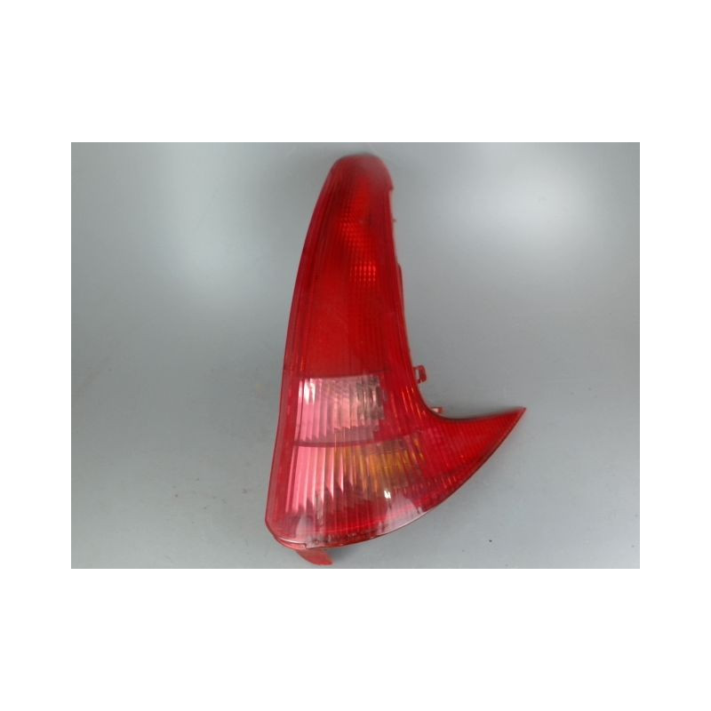 FEU ARRIERE DROIT PEUGEOT 206 BREAK DIESEL