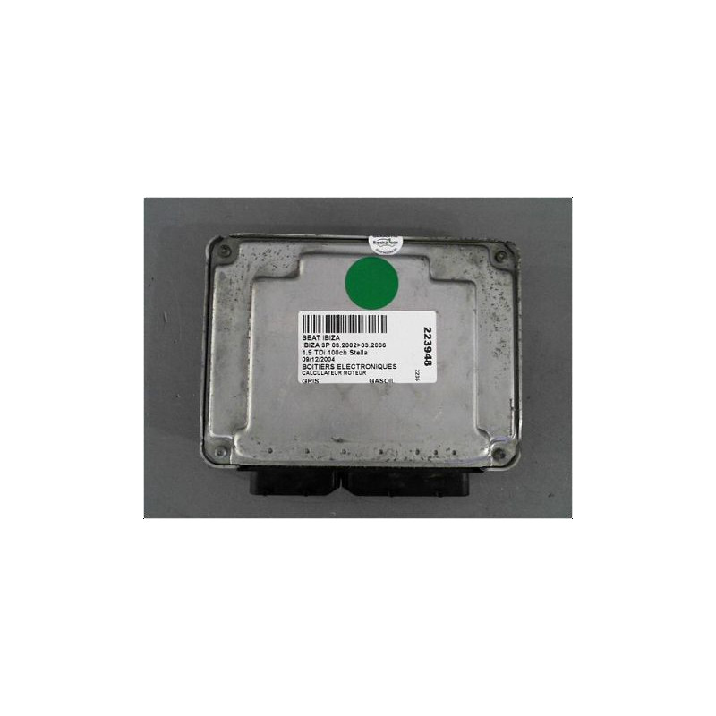 CALCULATEUR MOTEUR SEAT IBIZA III 2002-2006
