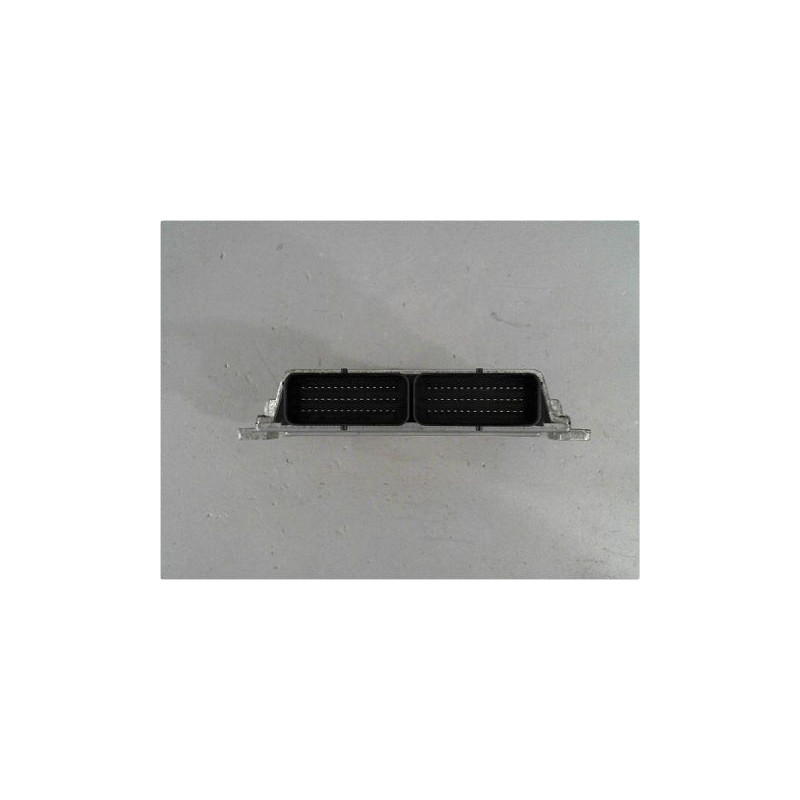 CALCULATEUR MOTEUR DACIA SANDERO 08-12