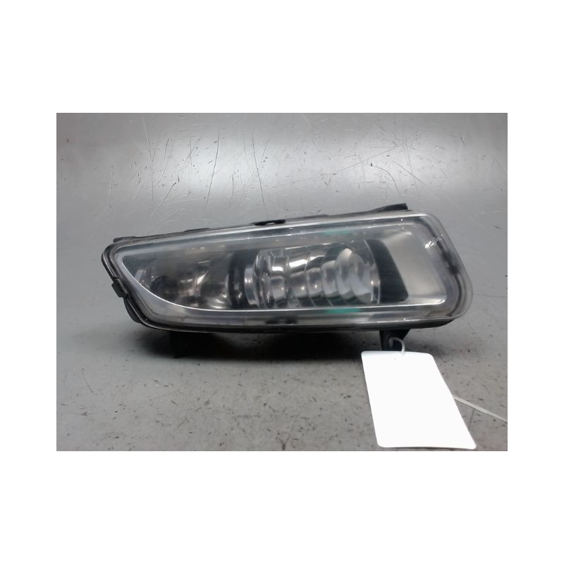 PHARE ANTIBROUILLARD AVANT DROIT VOLKSWAGEN POLO