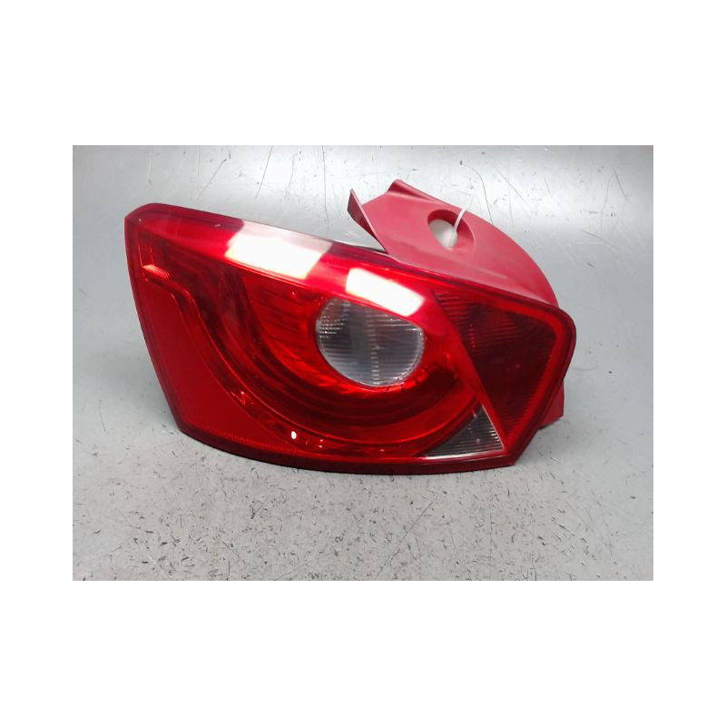 FEU ARRIERE GAUCHE  SEAT IBIZA