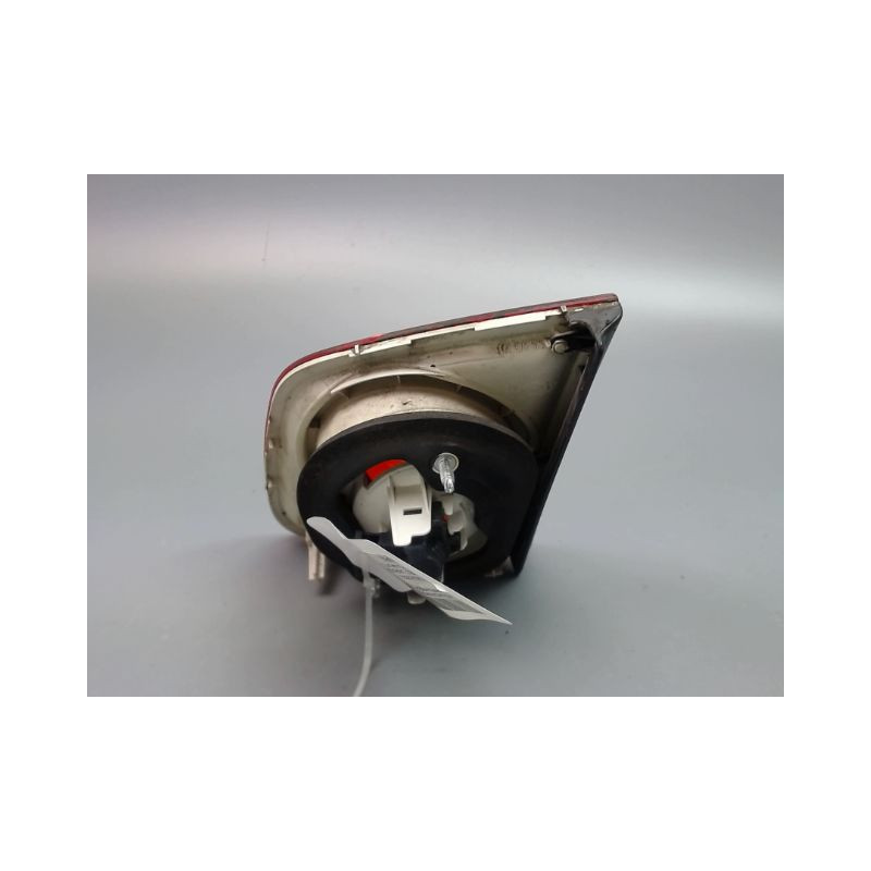 FEU ARRIERE INTERIEUR GAUCHE VOLKSWAGEN JETTA BERL. III 2005-2010