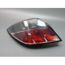 FEU ARRIERE GAUCHE  OPEL ASTRA GTC III Phase 2 (H) 2007-2011