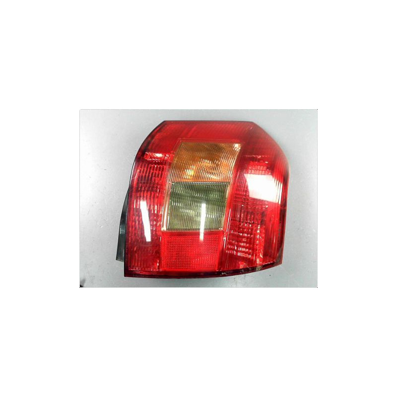 FEU ARRIERE DROIT TOYOTA COROLLA 2002-