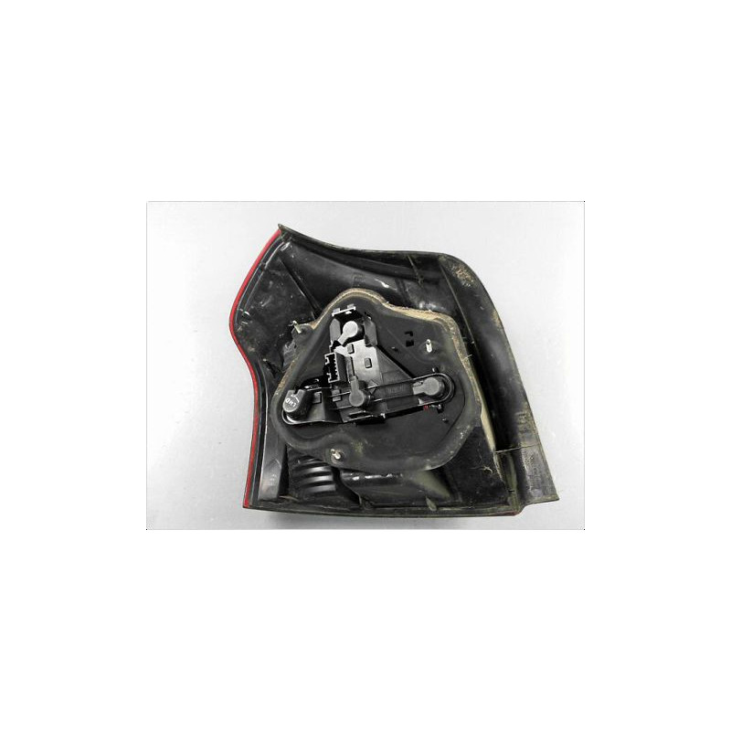 FEU ARRIERE DROIT TOYOTA COROLLA 2002-