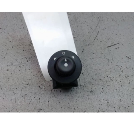 COMMANDE RETROVISSEUR EXT ELECTRIQUE