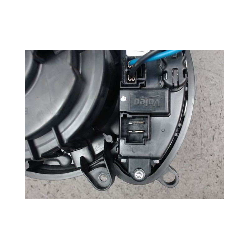 MOTEUR VENTILATEUR CHAUFFAGE RENAULT MEGANE