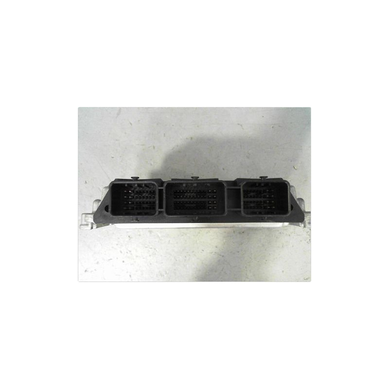 CALCULATEUR MOTEUR RENAULT SCENIC II PH1 02-06