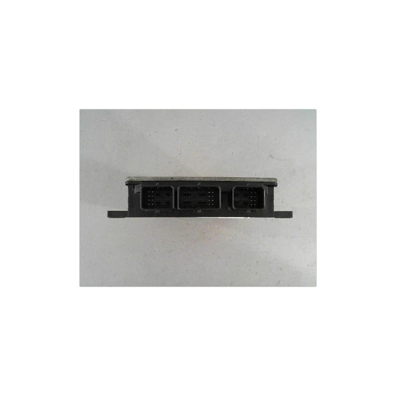 CALCULATEUR MOTEUR RENAULT SCENIC II PH1 02-06