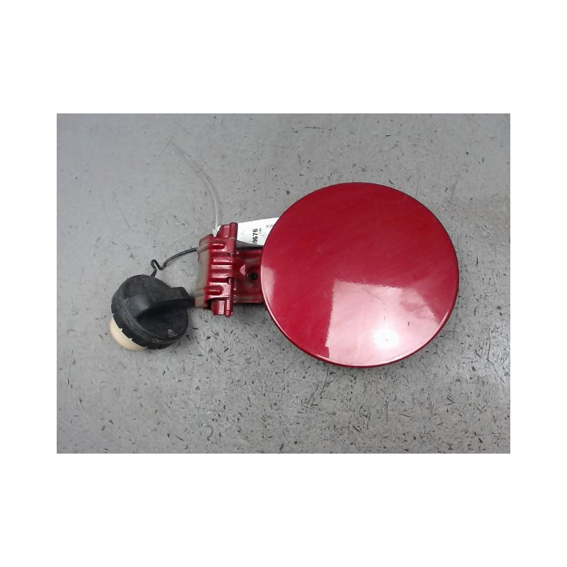 VOLET DE TRAPPE CARBURANT TOYOTA AURIS