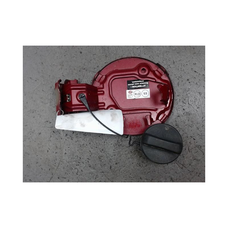 VOLET DE TRAPPE CARBURANT TOYOTA AURIS