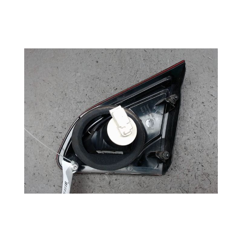 FEU ARRIERE INTERIEUR GAUCHE NISSAN QASHQAI