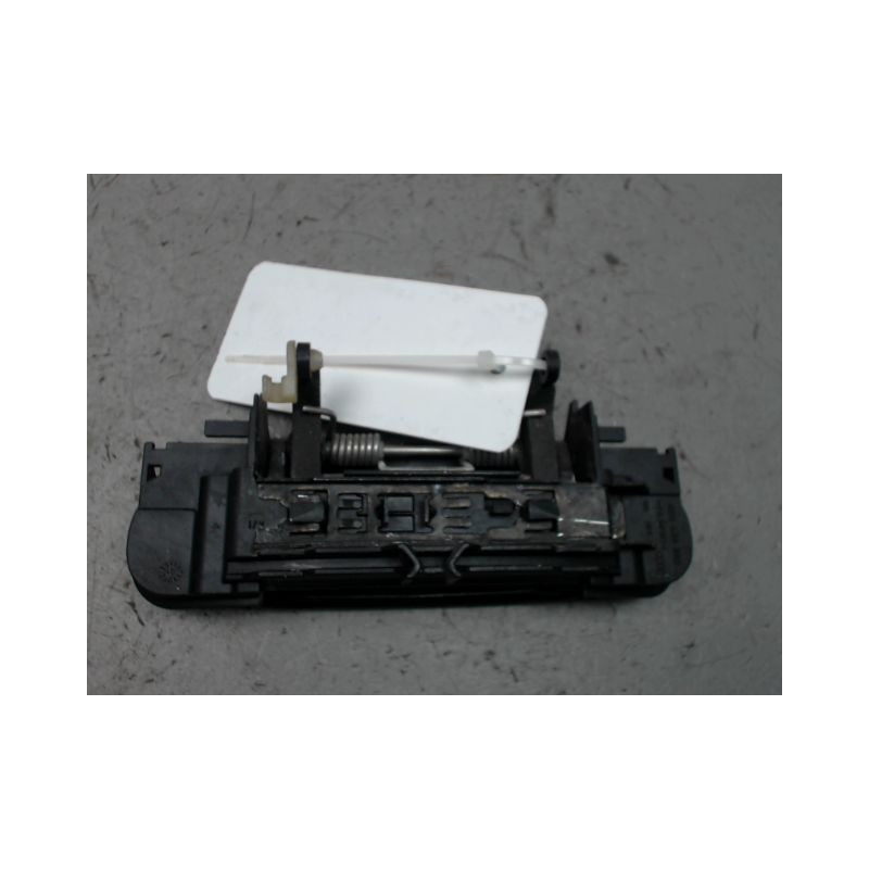 POIGNEE EXTERIEURE PORTE ARRIERE GAUCHE AUDI A4