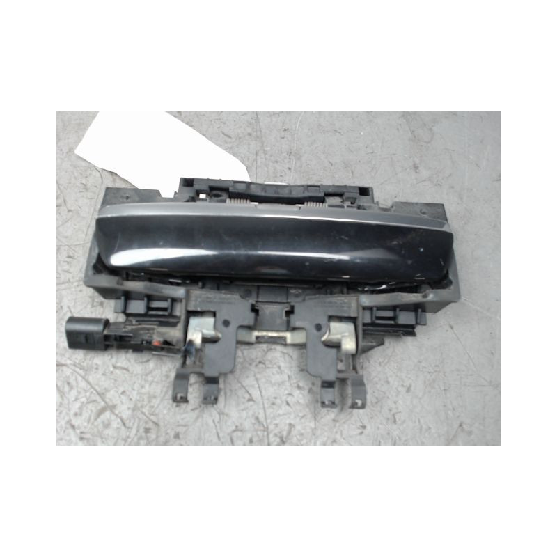 POIGNEE EXTERIEURE PORTE ARRIERE GAUCHE AUDI A8