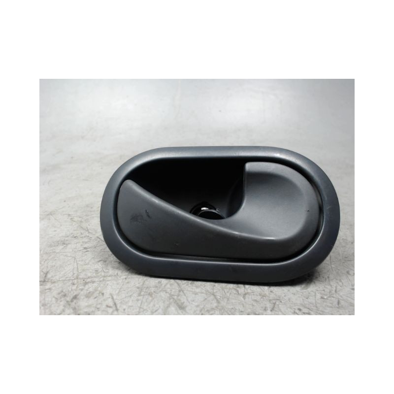 POIGNEE INTERIEURE PORTE AVANT DROIT RENAULT TWINGO