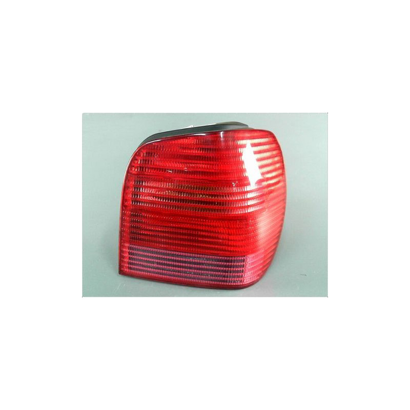 FEU ARRIERE DROIT VOLKSWAGEN POLO III PH2 99-2001