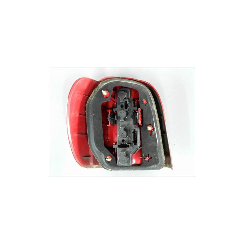 FEU ARRIERE DROIT VOLKSWAGEN POLO III PH2 99-2001