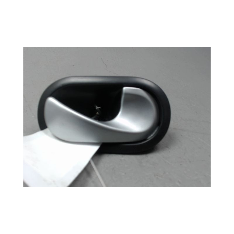 POIGNEE INTERIEURE PORTE AVANT DROIT RENAULT TWINGO 2 2007-