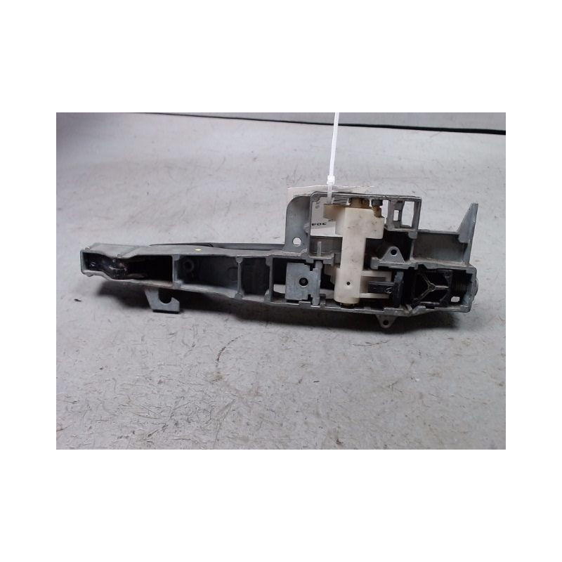 POIGNEE EXTERIEURE PORTE AVANT DROIT PEUGEOT 407