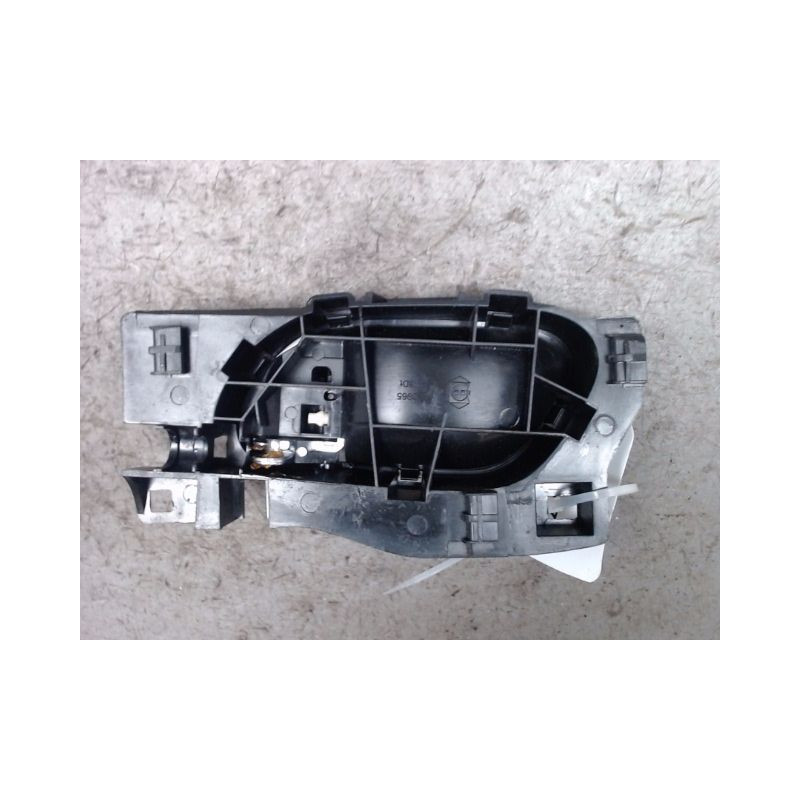 POIGNEE INTERIEURE PORTE AVANT DROIT PEUGEOT 208