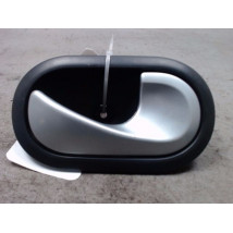 POIGNEE INTERIEURE PORTE ARRIERE DROIT RENAULT CLIO III 2009-