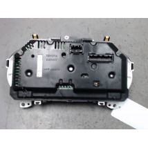 BLOC COMPTEURS TOYOTA YARIS