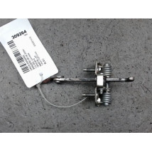 TIRANT PORTE AVANT GAUCHE DACIA SANDERO 2008-