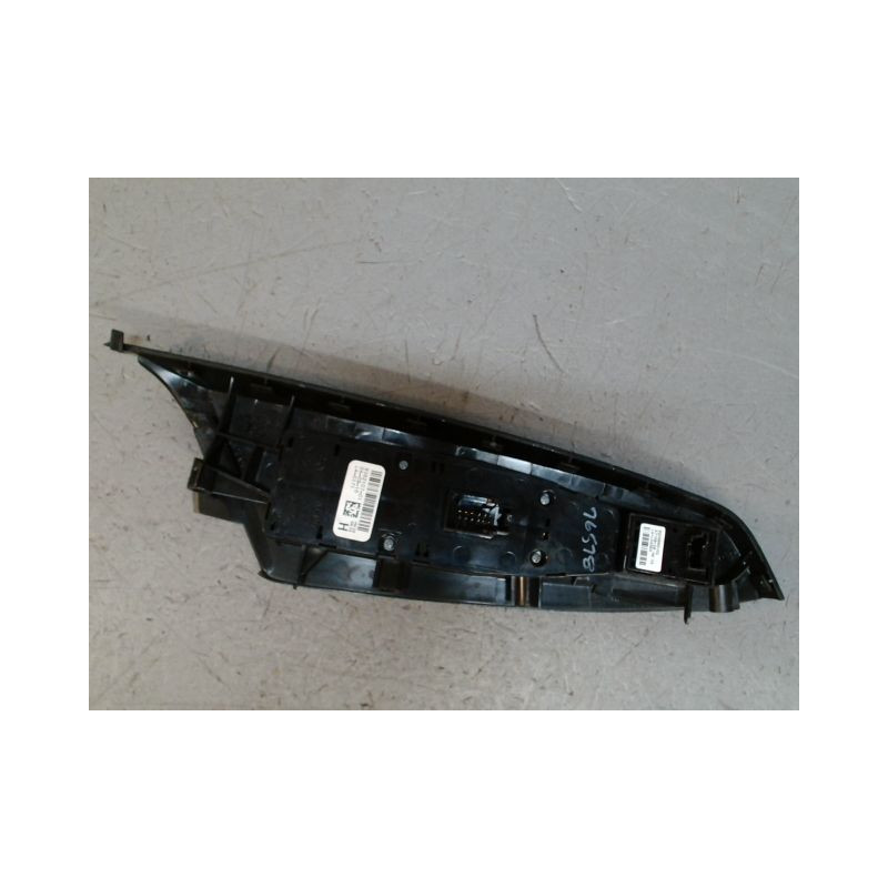 COMMANDE LEVE-GLACE PORTE AVG B.M.W. X4