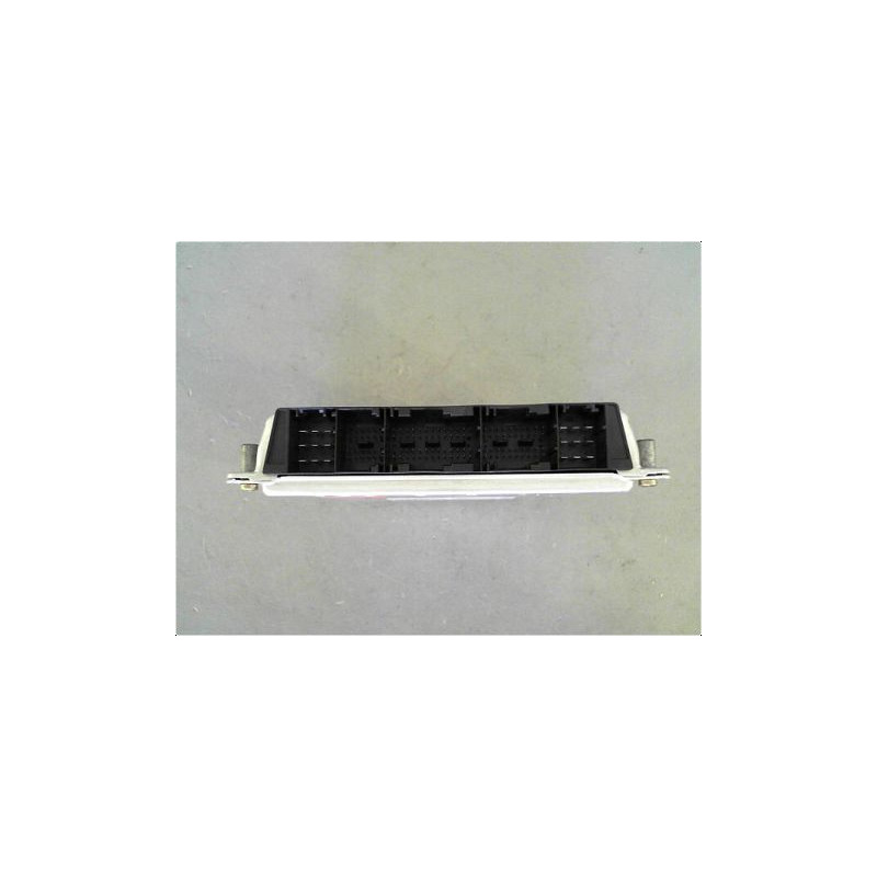 CALCULATEUR MOTEUR MERCEDES CLASSE C COUPE SPORT -2004