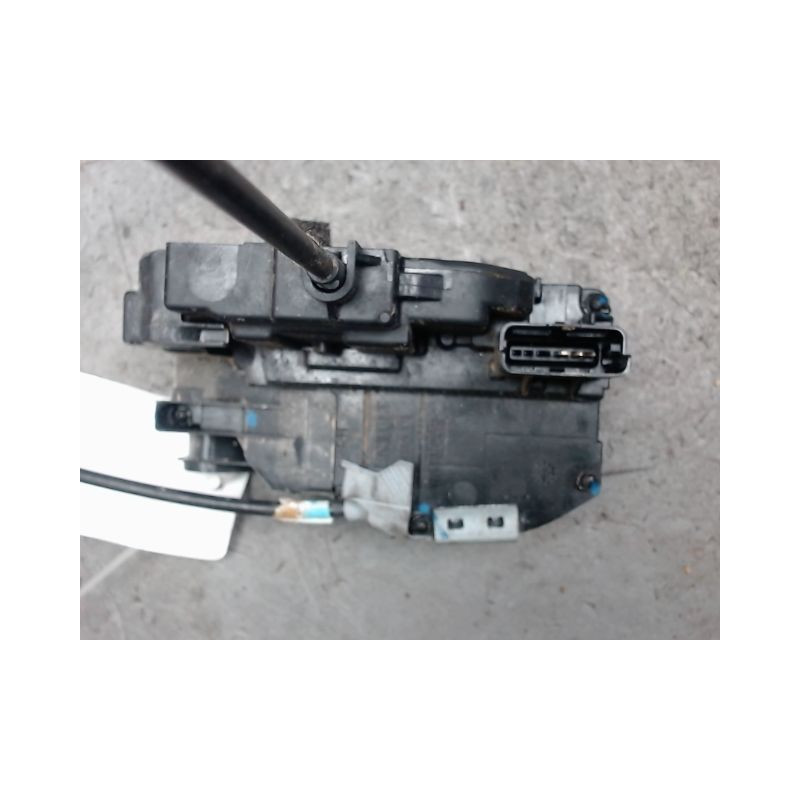SYSTEME CONDAMNATION AVANT DROIT NISSAN NP300