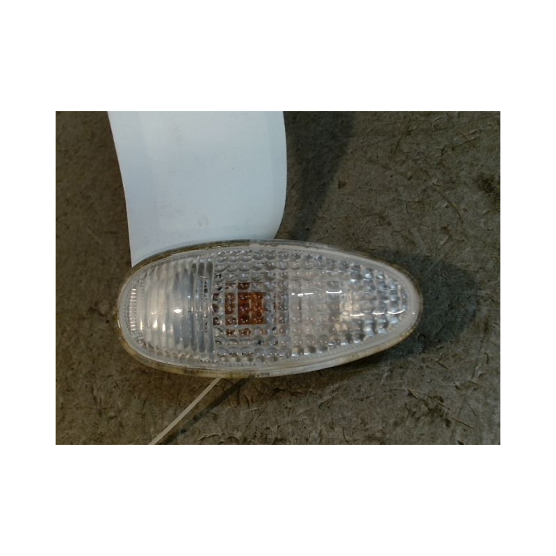 REPETITEUR AILE GAUCHE CITROEN C-ZERO