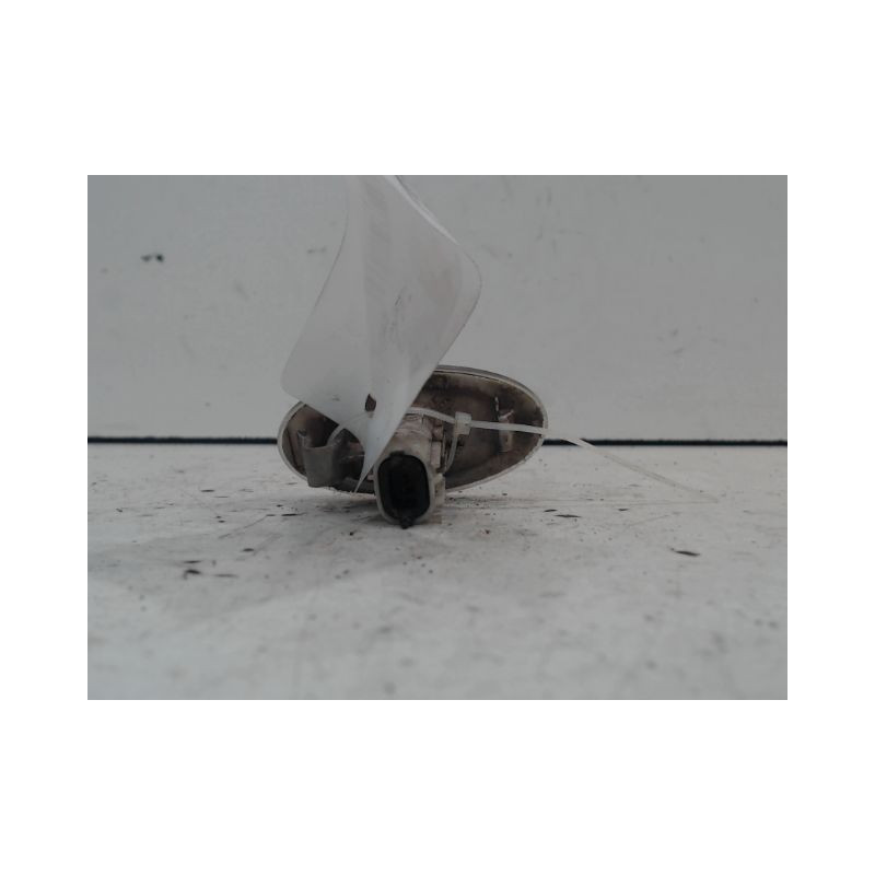 REPETITEUR AILE DROIT SUZUKI SWIFT