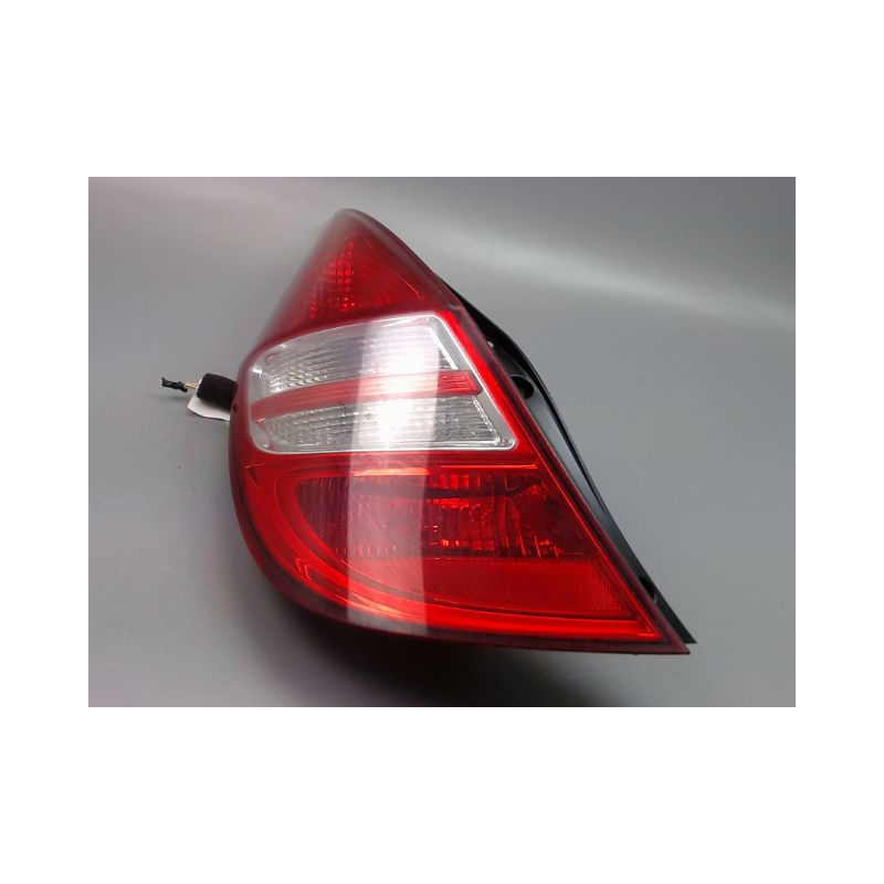 FEU ARRIERE GAUCHE  HYUNDAI I 30 I Phase 1 2007-2010