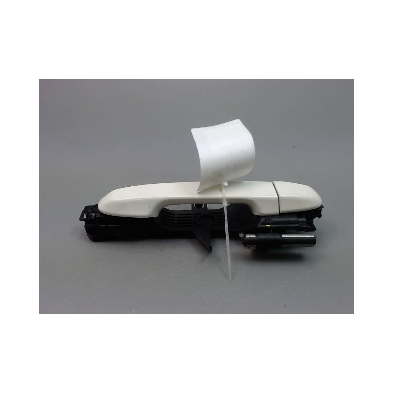 POIGNEE EXTERIEURE PORTE AVANT DROIT TOYOTA AURIS 2010-