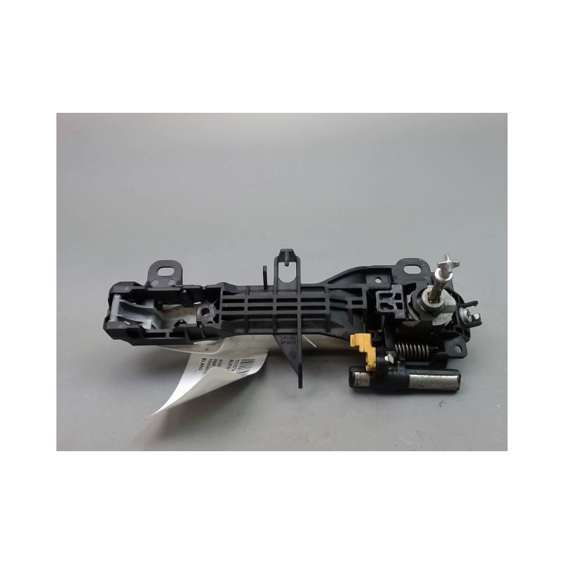 POIGNEE EXTERIEURE PORTE AVANT GAUCHE TOYOTA AURIS 2010-