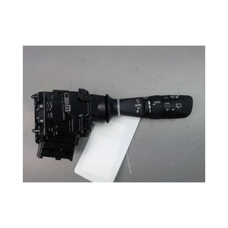 COMMANDE ESSUIE GLACE TOYOTA AURIS 2010-