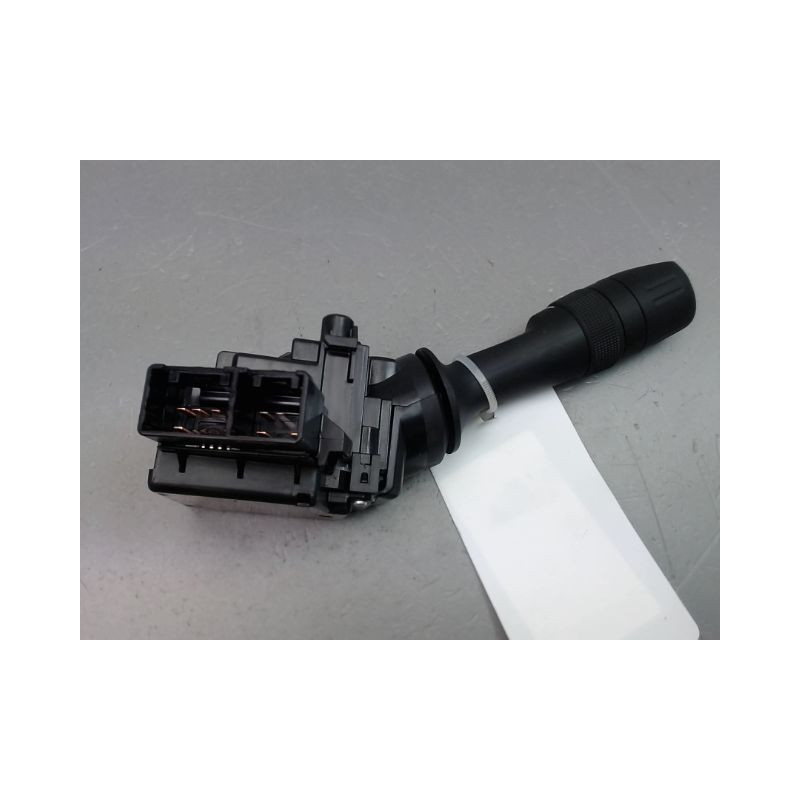 COMMANDE ESSUIE GLACE TOYOTA AURIS 2010-