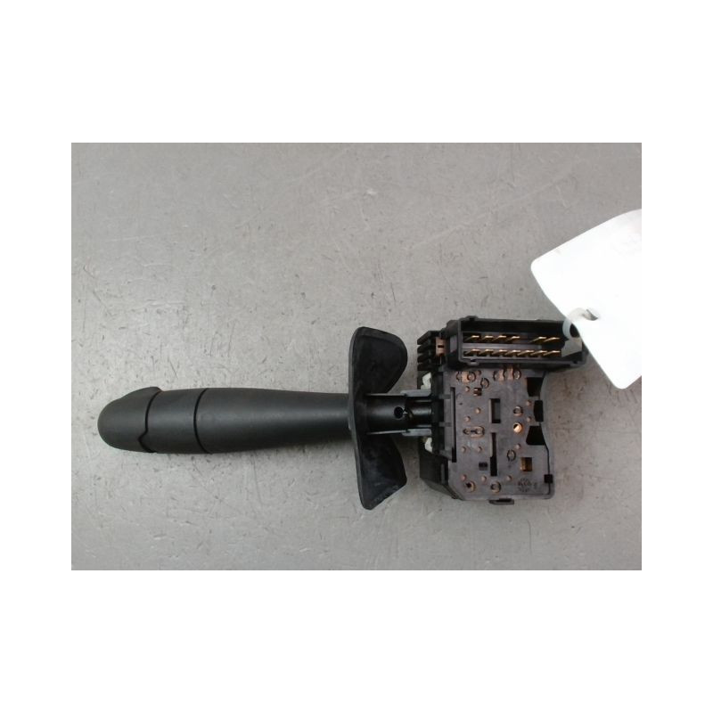 COMMANDE ESSUIE GLACE DACIA SANDERO I 2008-2012