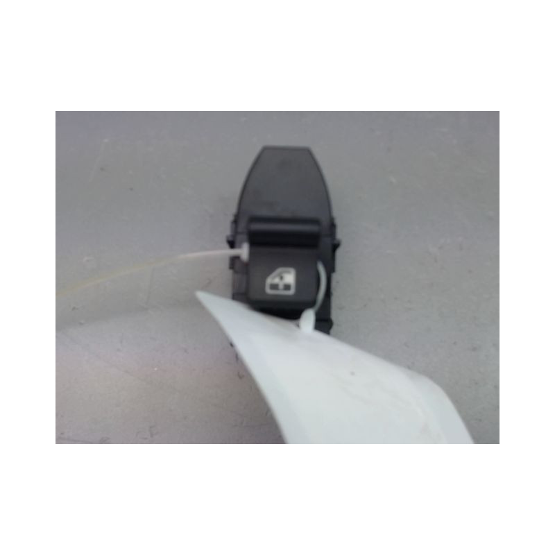COMMANDE LEVE-GLACE PORTE AVD ALFA ROMEO GUILIETTA 2010-