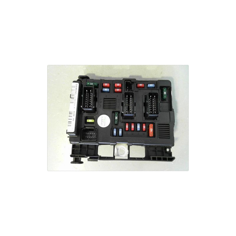 BOITE A FUSIBLES PEUGEOT 206 SW 02-06